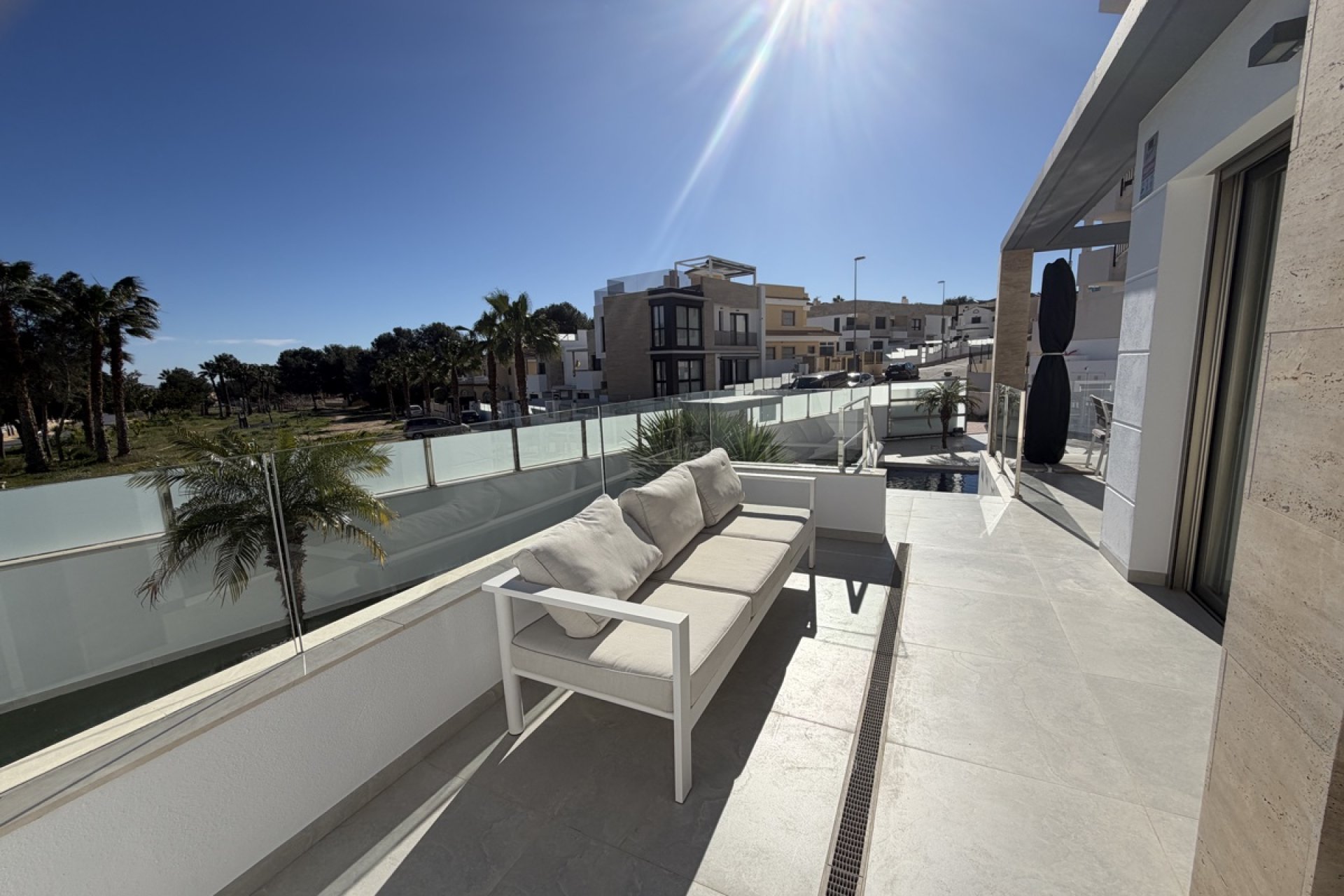 Resale - Villa - Orihuela Costa - Villamartin