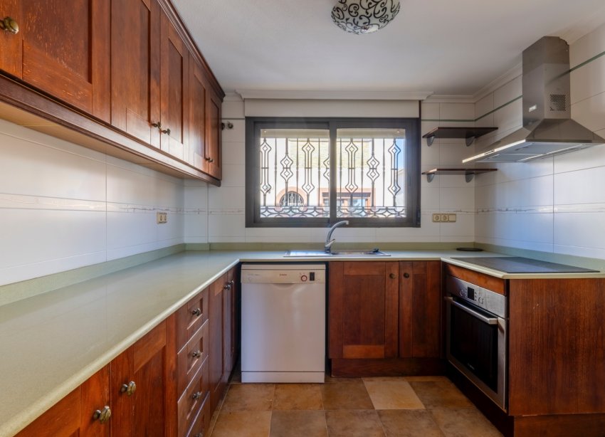 Resale - Villa - Orihuela Costa - Villamartin