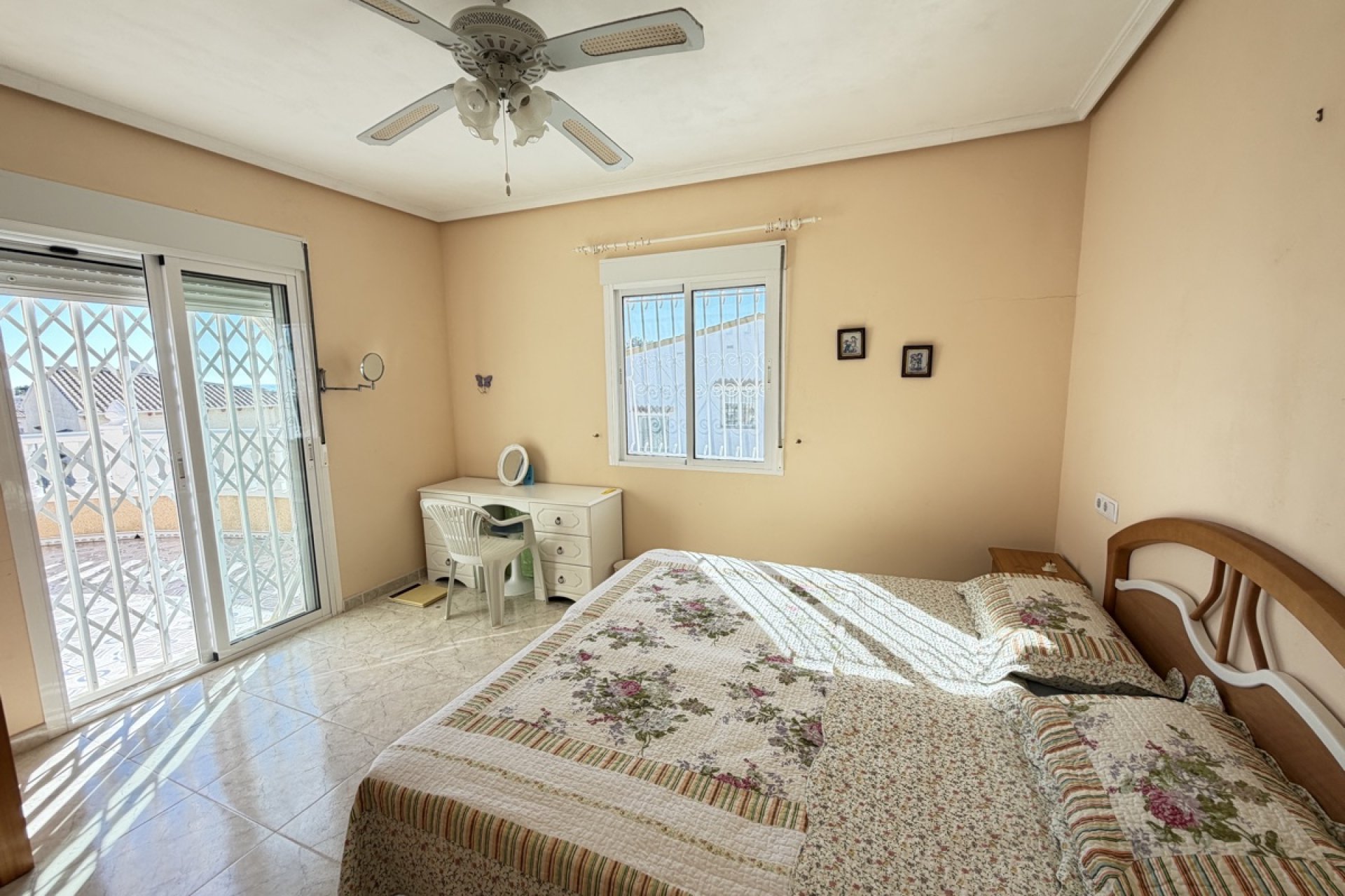 Resale - Villa - Orihuela Costa - Villamartin