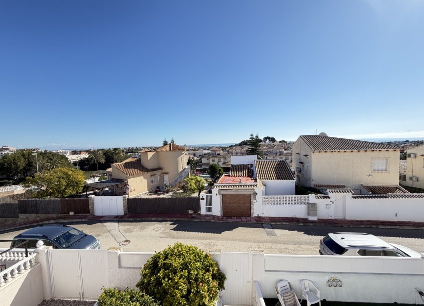 Resale - Villa - Orihuela Costa - Villamartin