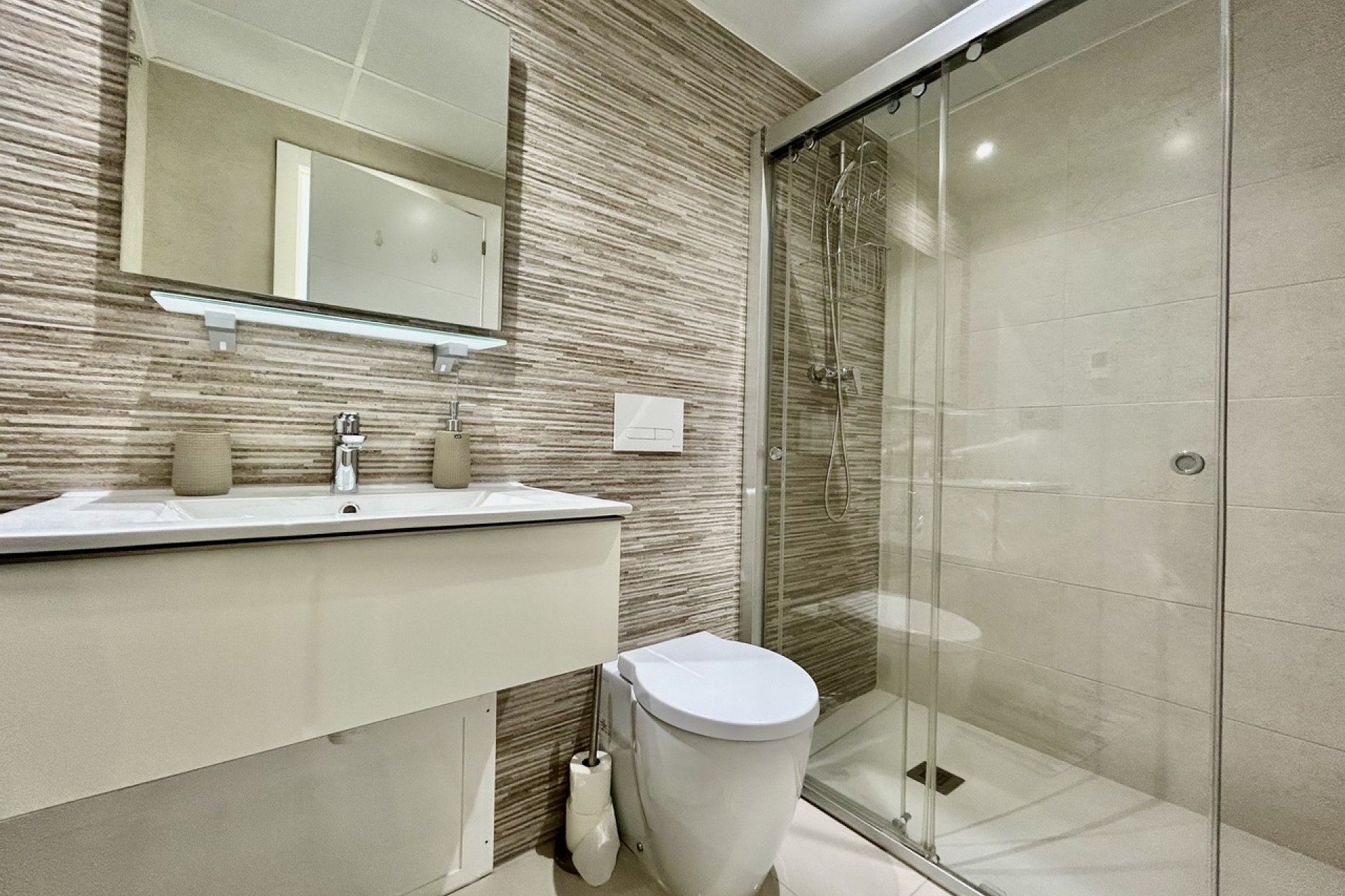 Resale - Villa - Orihuela Costa - Villamartin