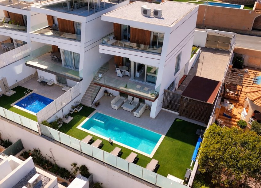 Resale - Villa - Orihuela Costa - Villamartin