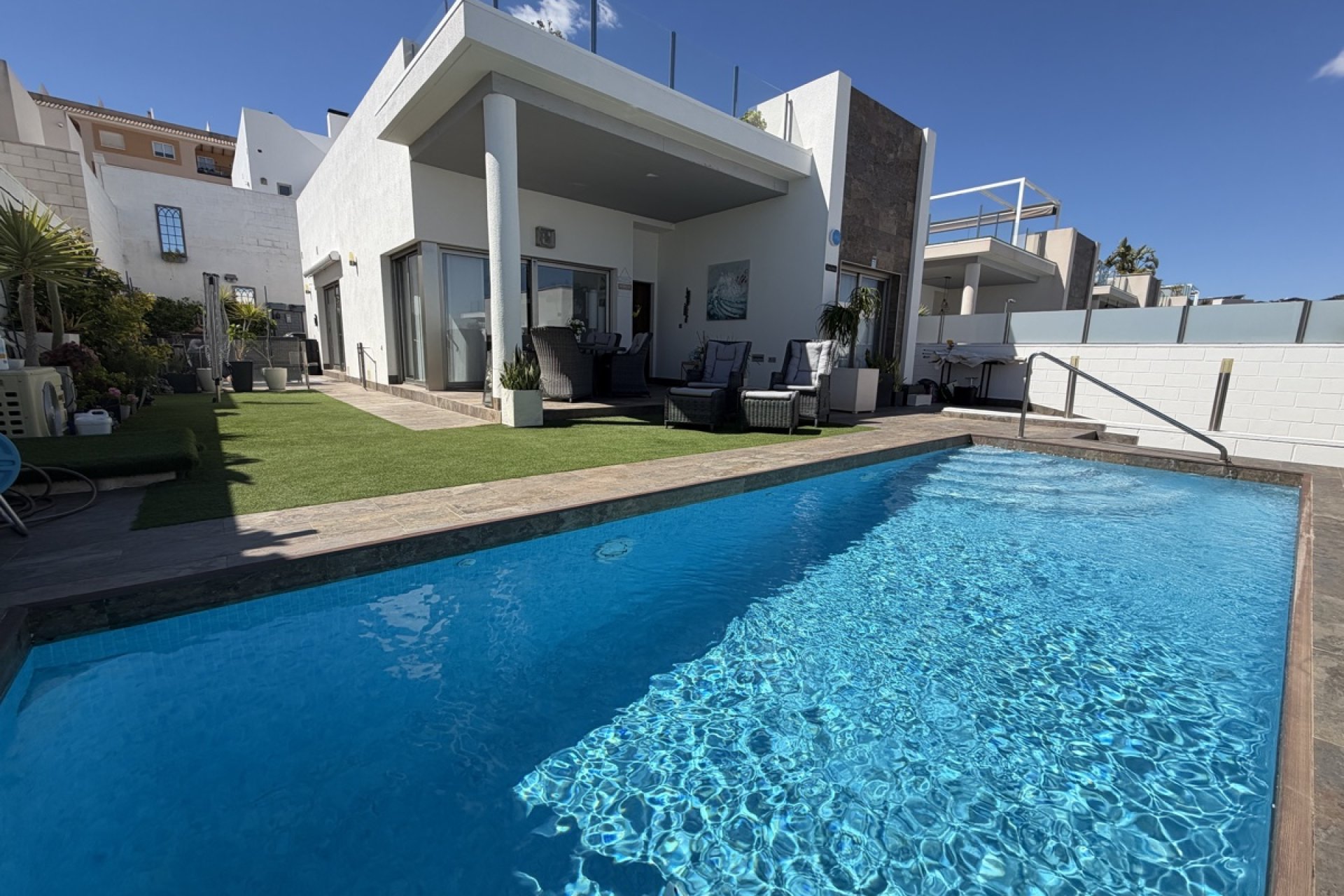 Resale - Villa - Orihuela Costa - Villamartin