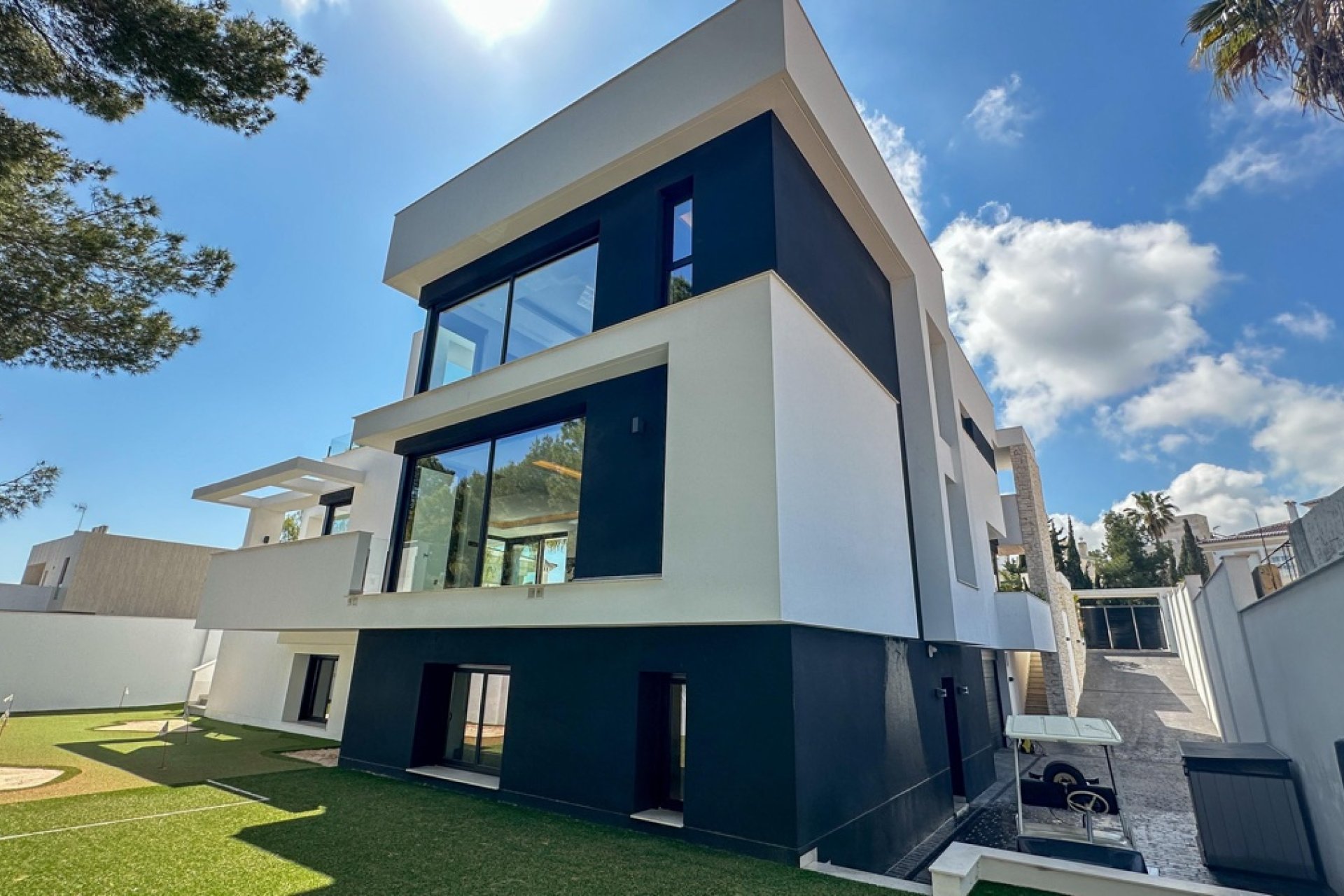 Resale - Villa - Orihuela Costa - Villamartin