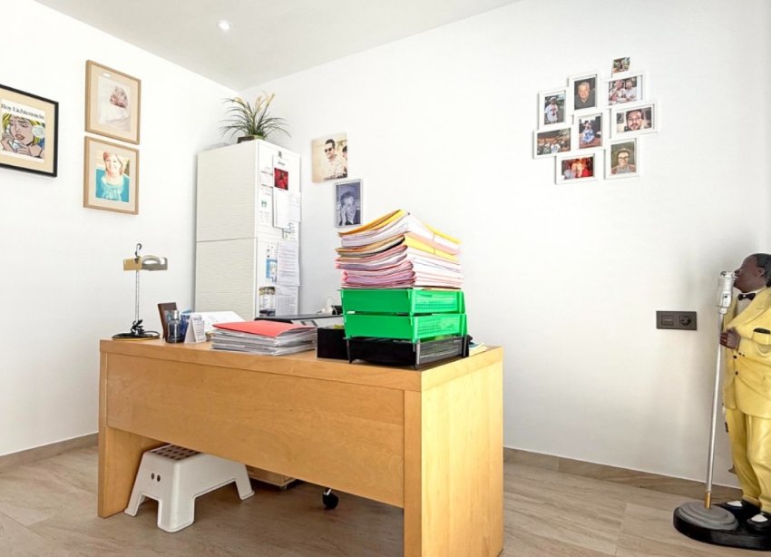 Resale - Villa - Orihuela Costa - Villamartín