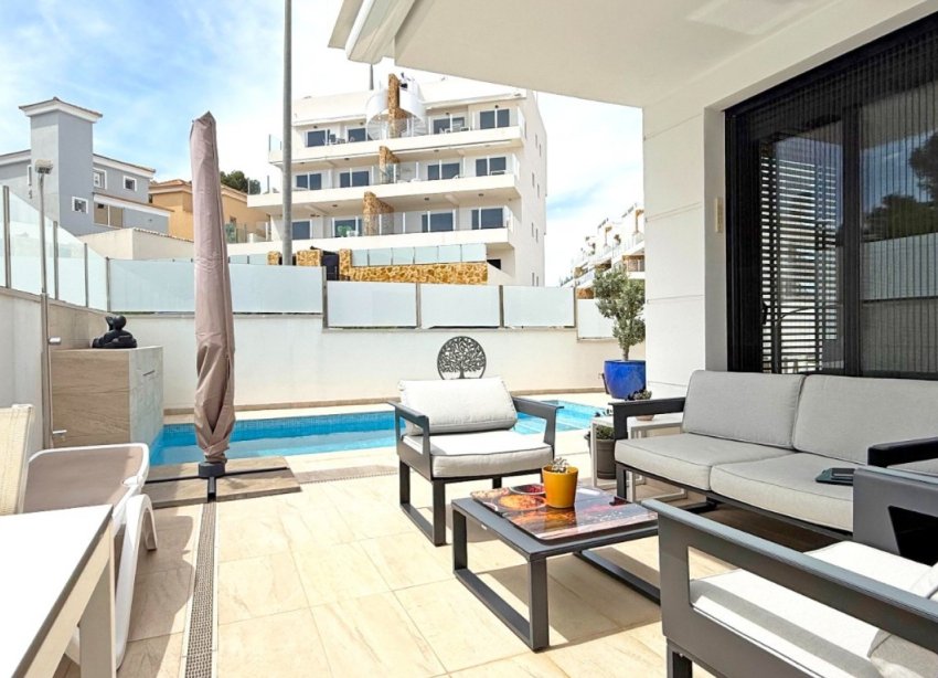 Resale - Villa - Orihuela Costa - Villamartín