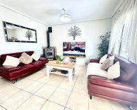 Resale - Villa - Orihuela Costa - Villamartin