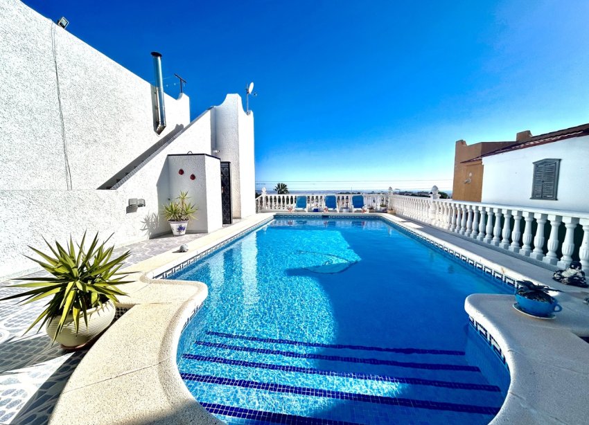 Resale - Villa - Orihuela Costa - Villamartin