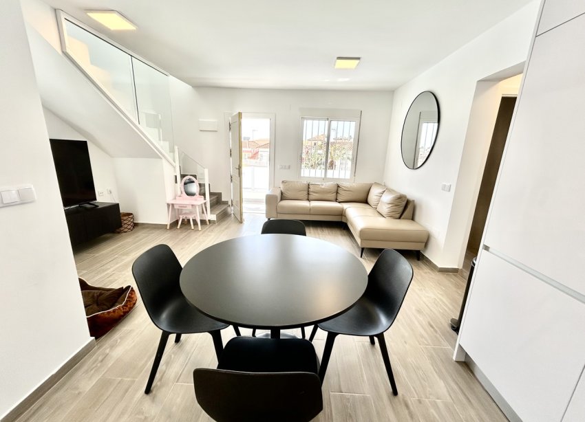 Resale - Villa - Orihuela Costa - Villamartin