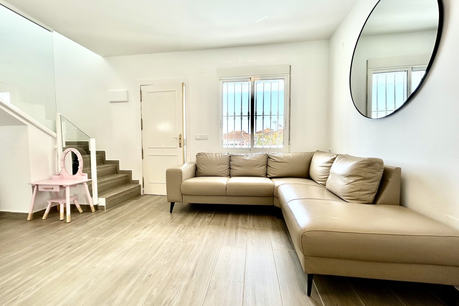 Resale - Villa - Orihuela Costa - Villamartin
