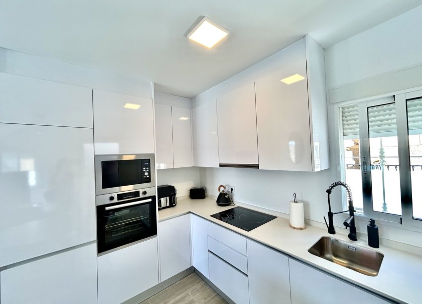 Resale - Villa - Orihuela Costa - Villamartin