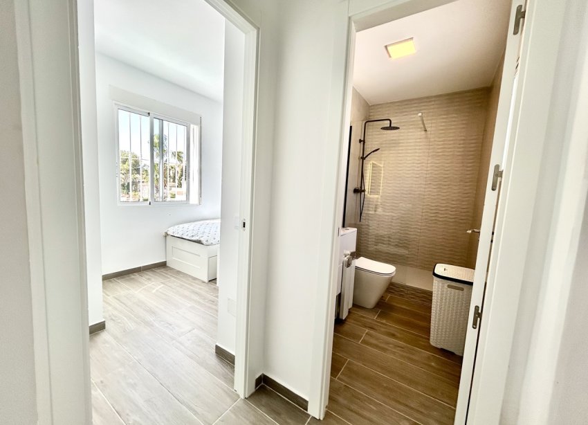 Resale - Villa - Orihuela Costa - Villamartin