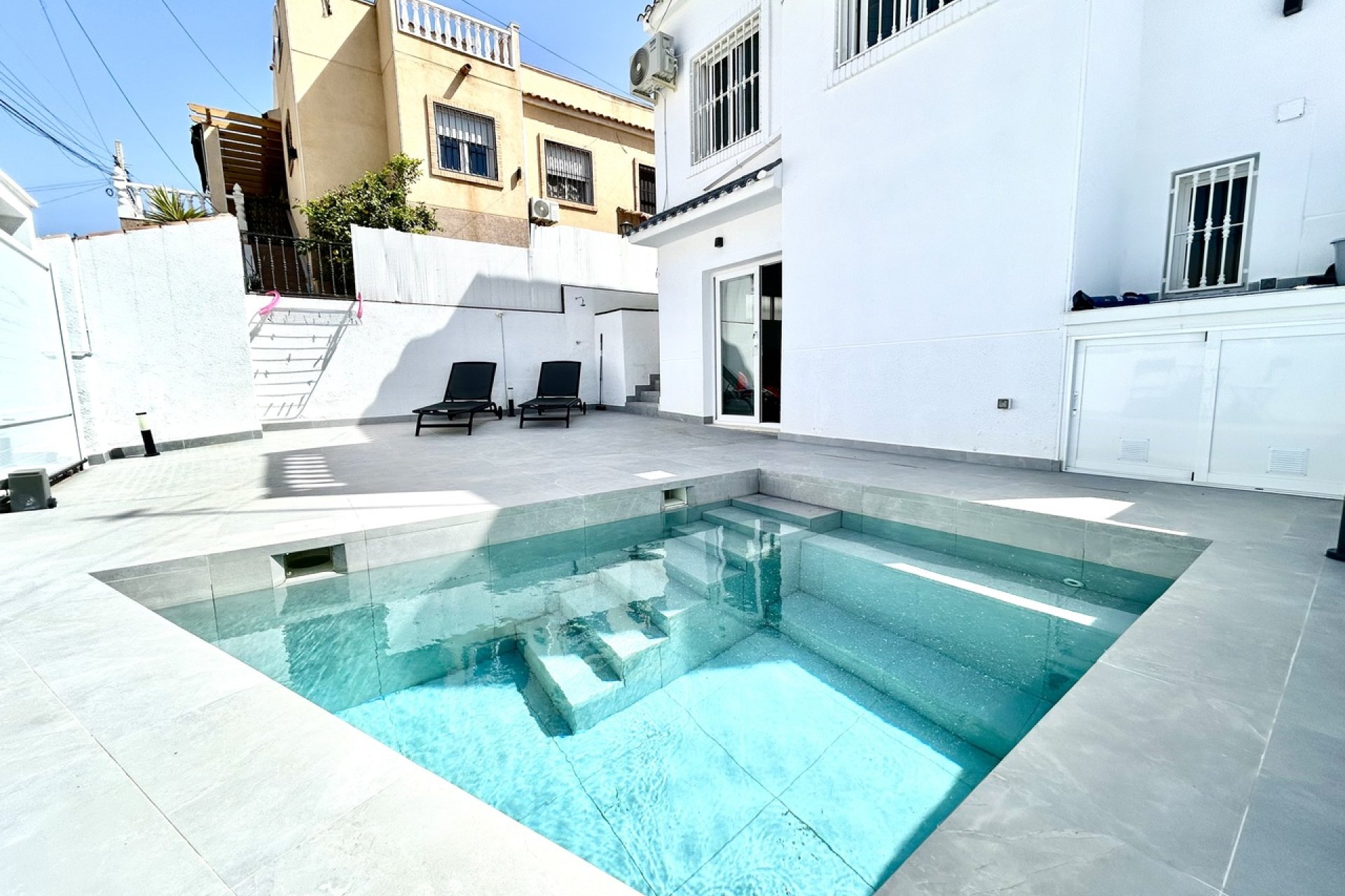 Resale - Villa - Orihuela Costa - Villamartin