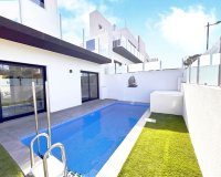 Resale - Villa - Orihuela Costa - Villamartín