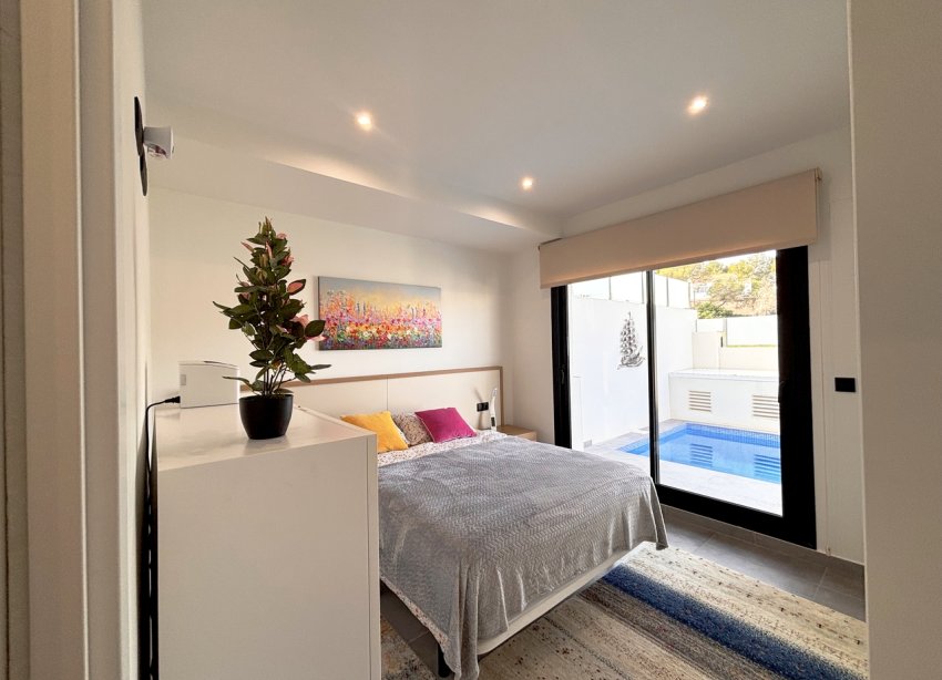 Resale - Villa - Orihuela Costa - Villamartín