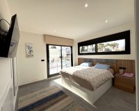 Resale - Villa - Orihuela Costa - Villamartín
