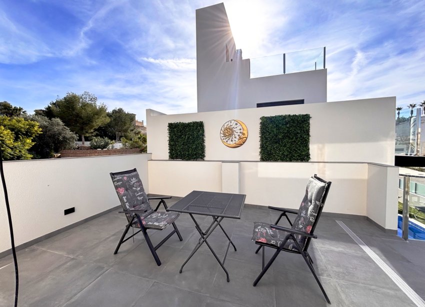 Resale - Villa - Orihuela Costa - Villamartín