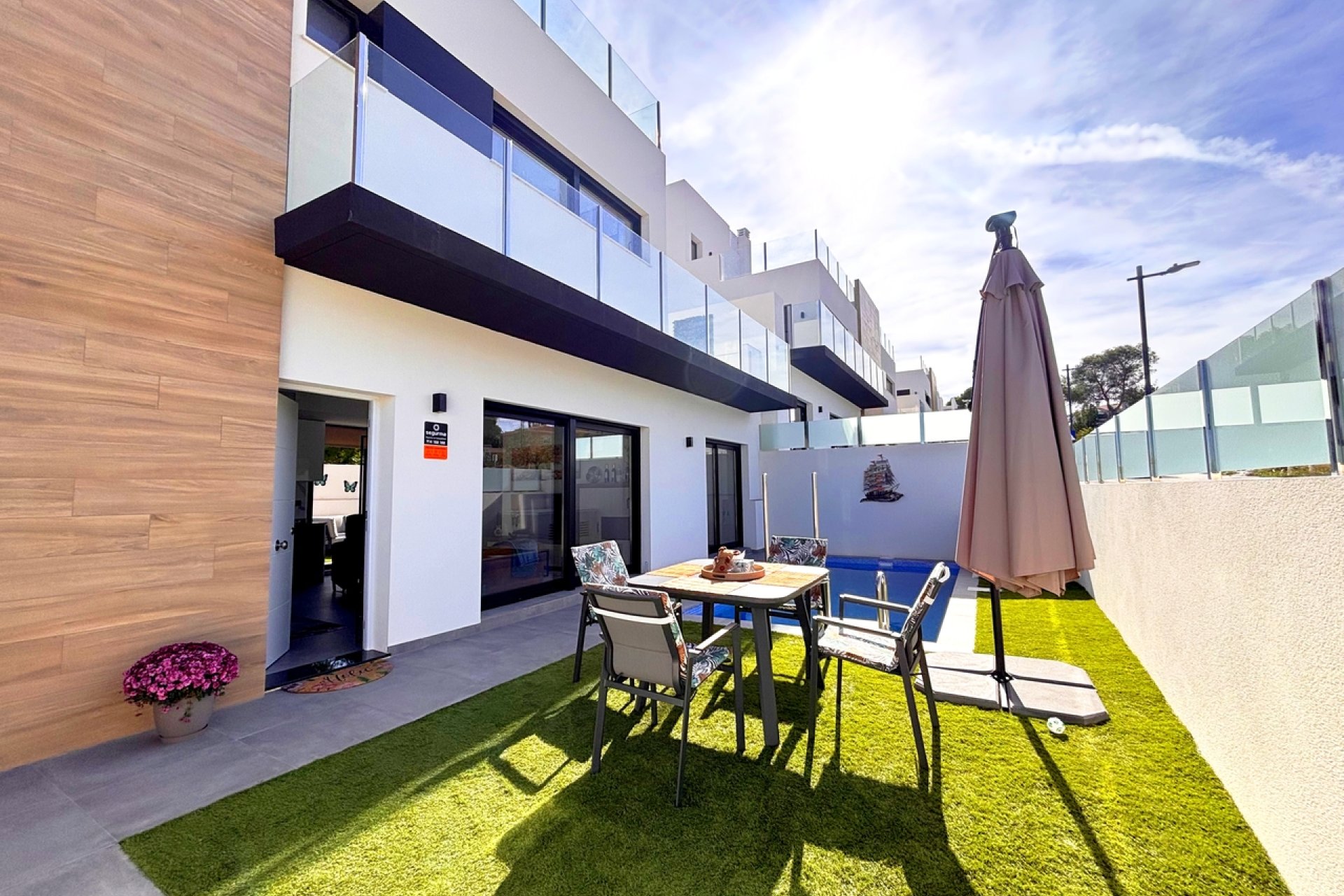 Resale - Villa - Orihuela Costa - Villamartín