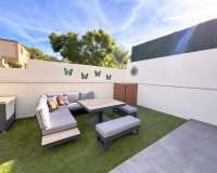 Resale - Villa - Orihuela Costa - Villamartín