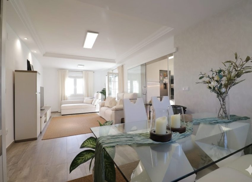 Resale - Villa - Orihuela Costa - Villamartín