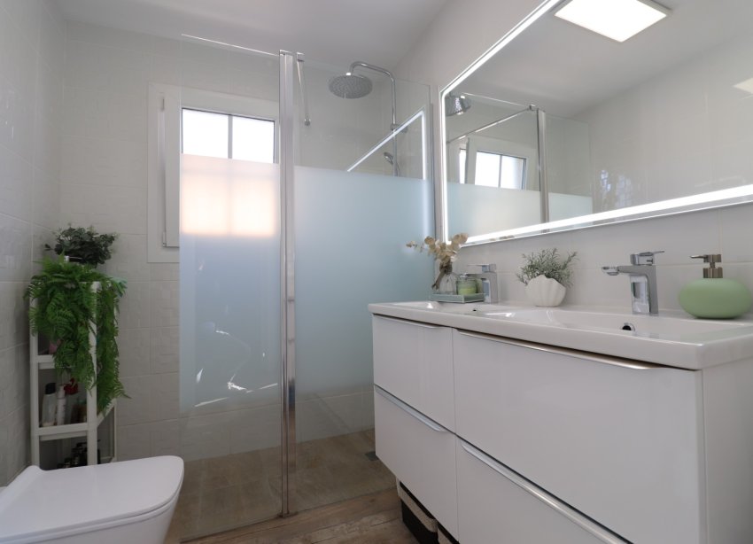 Resale - Villa - Orihuela Costa - Villamartín