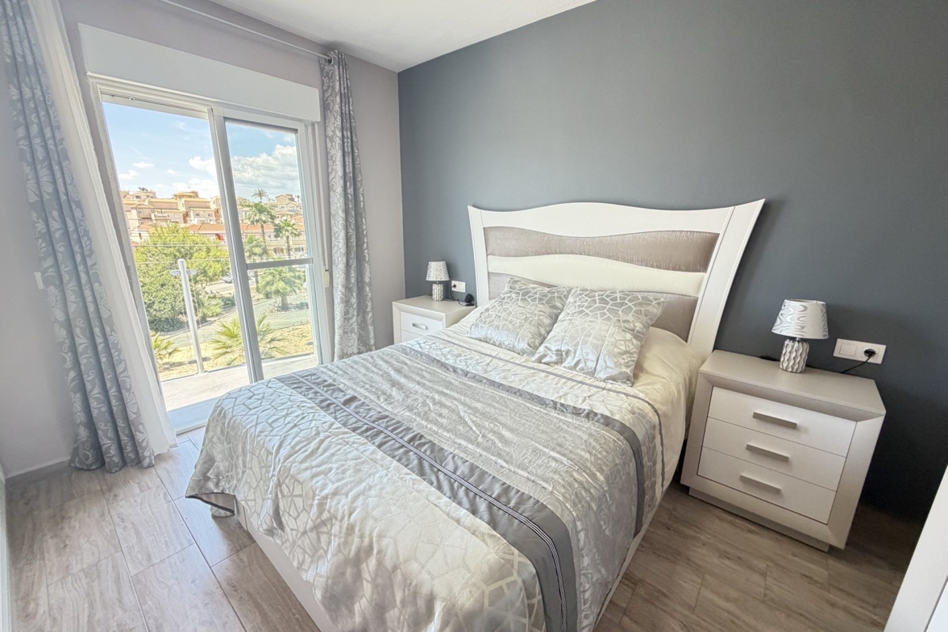 Resale - Villa - Orihuela Costa - Villamartín