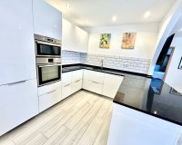 Resale - Villa - Orihuela Costa - Villamartín