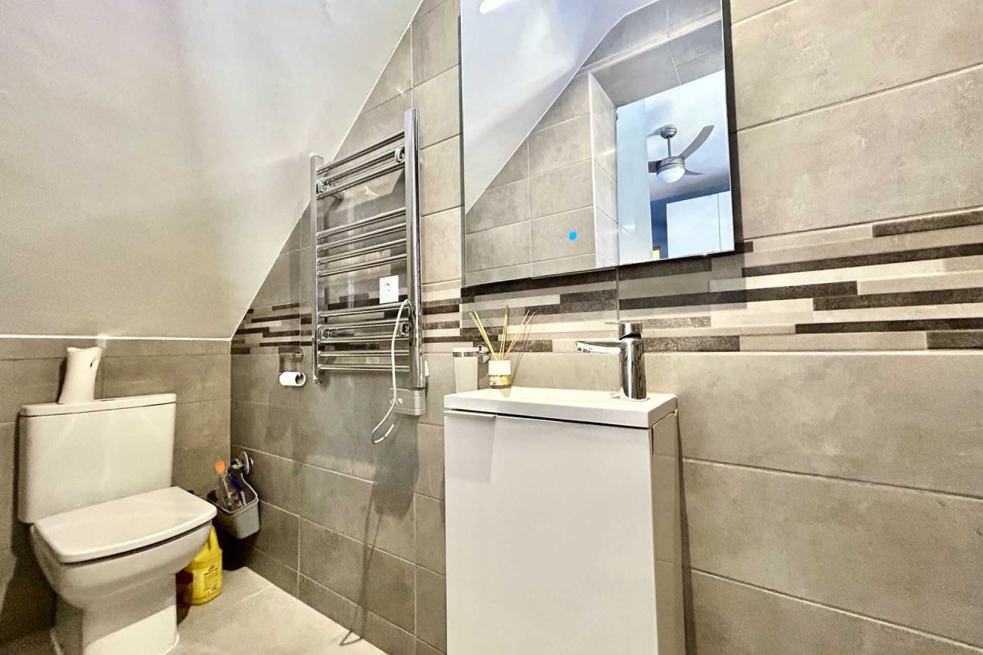 Resale - Villa - Orihuela Costa - Villamartín