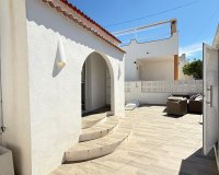 Resale - Villa - Orihuela Costa - Villamartín