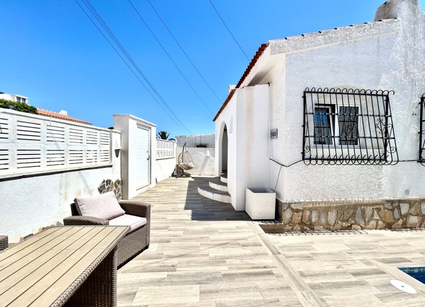 Resale - Villa - Orihuela Costa - Villamartín