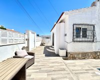 Resale - Villa - Orihuela Costa - Villamartín