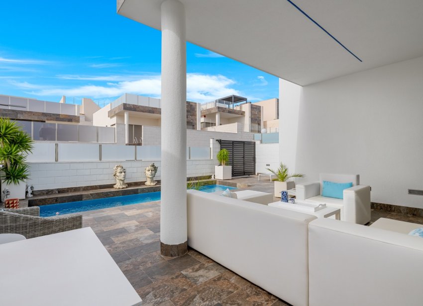 Resale - Villa - Orihuela Costa - Villamartín