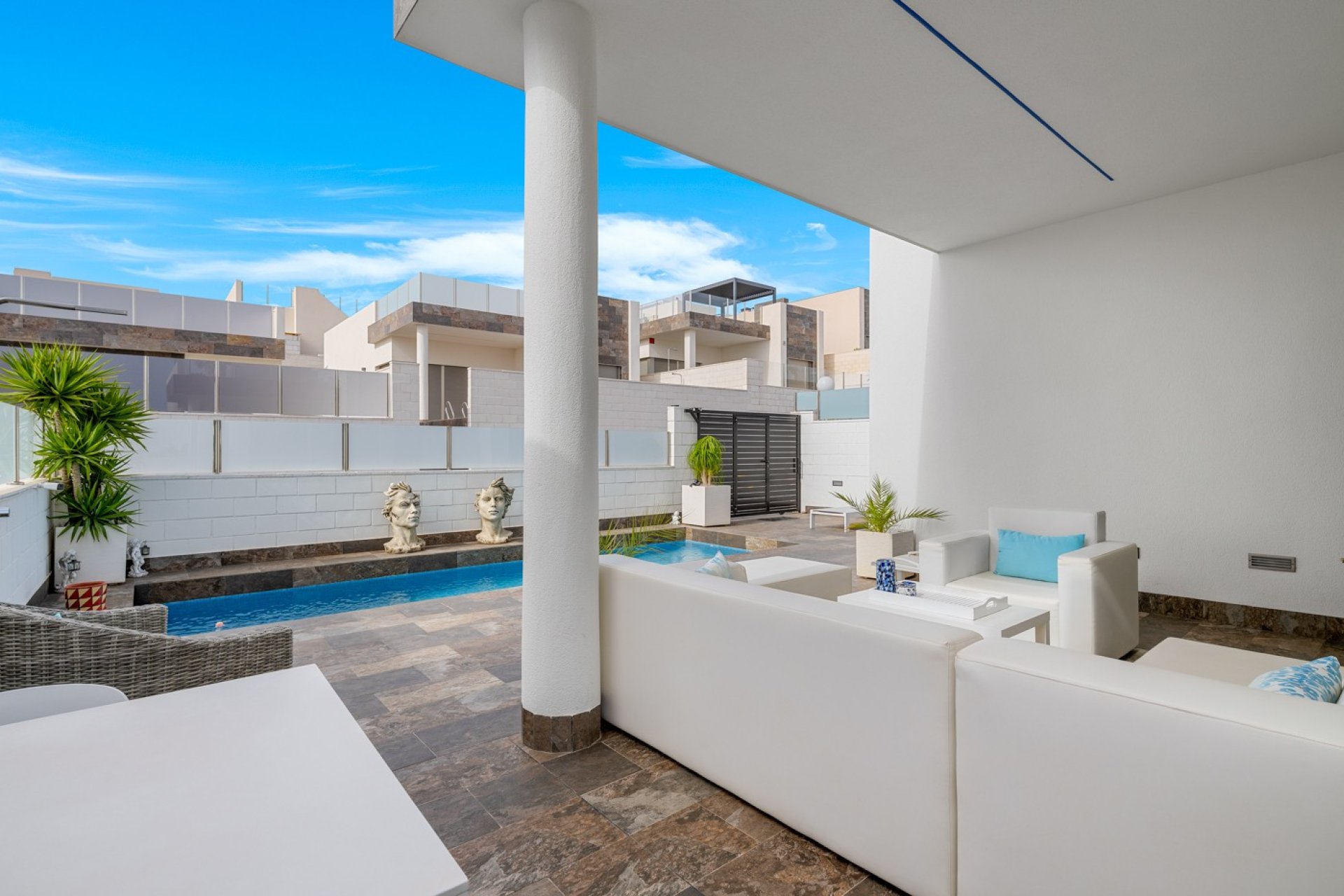Resale - Villa - Orihuela Costa - Villamartín