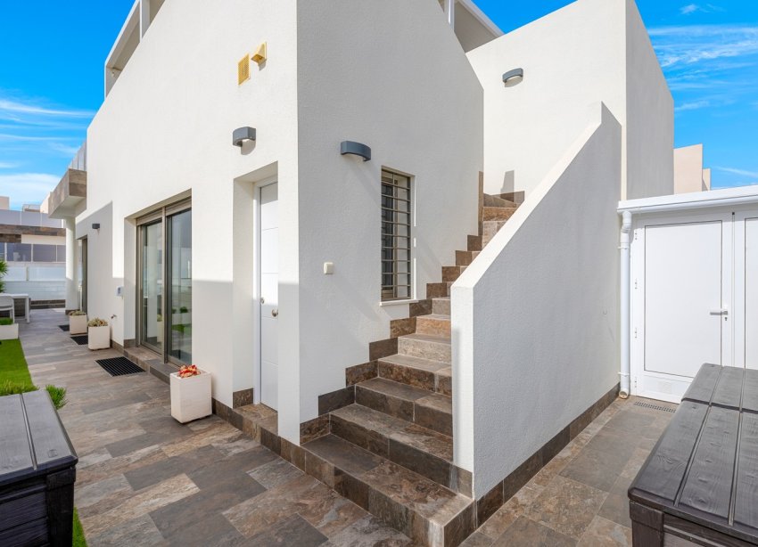 Resale - Villa - Orihuela Costa - Villamartín