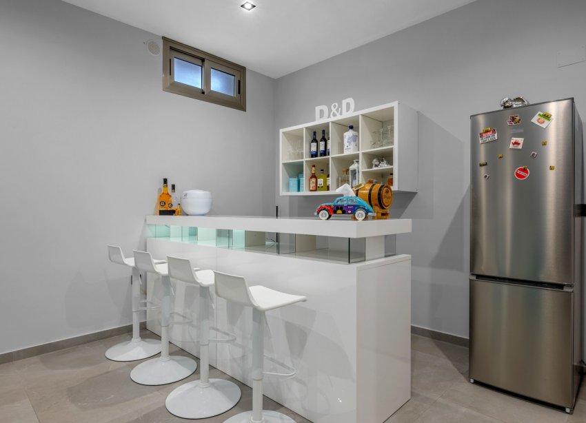 Resale - Villa - Orihuela Costa - Villamartín