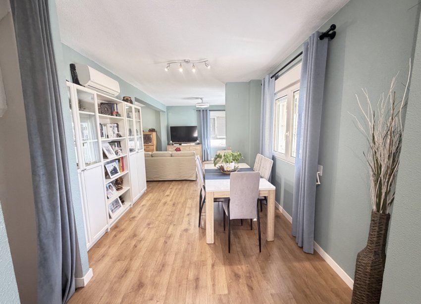 Resale - Villa - Orihuela Costa - Villamartín