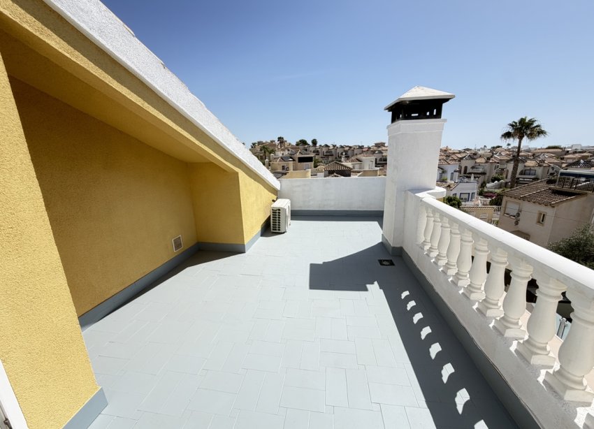 Resale - Villa - Orihuela Costa - Villamartín