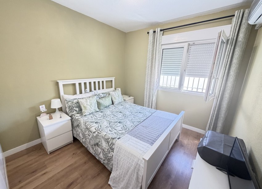 Resale - Villa - Orihuela Costa - Villamartín