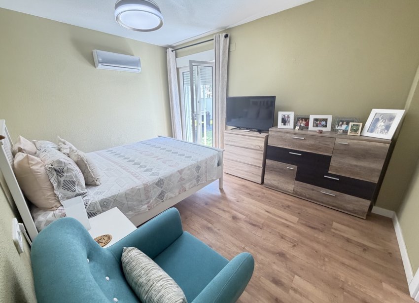 Resale - Villa - Orihuela Costa - Villamartín