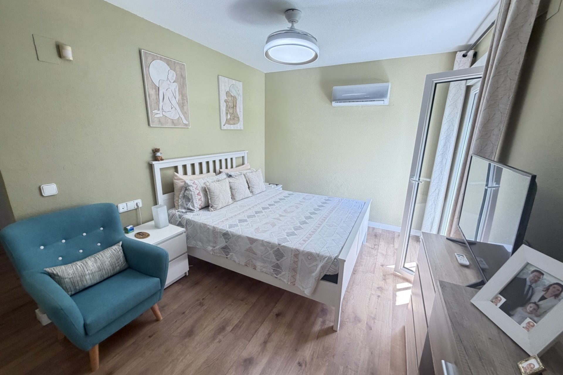 Resale - Villa - Orihuela Costa - Villamartín