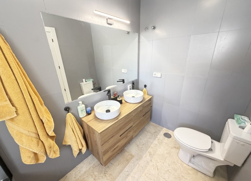 Resale - Villa - Orihuela Costa - Villamartín
