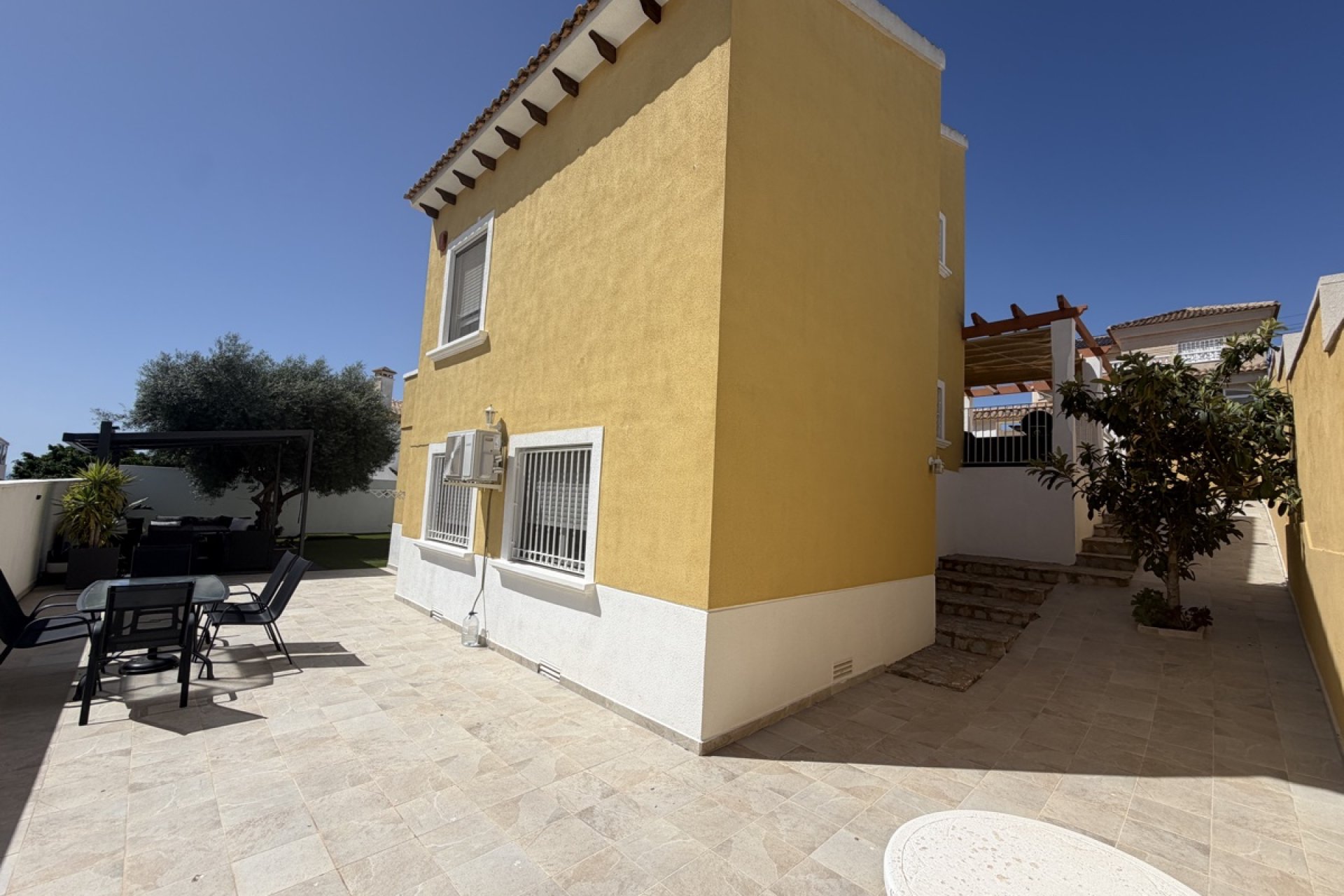 Resale - Villa - Orihuela Costa - Villamartín