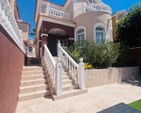 Resale - Villa - Orihuela Costa - Villamartín