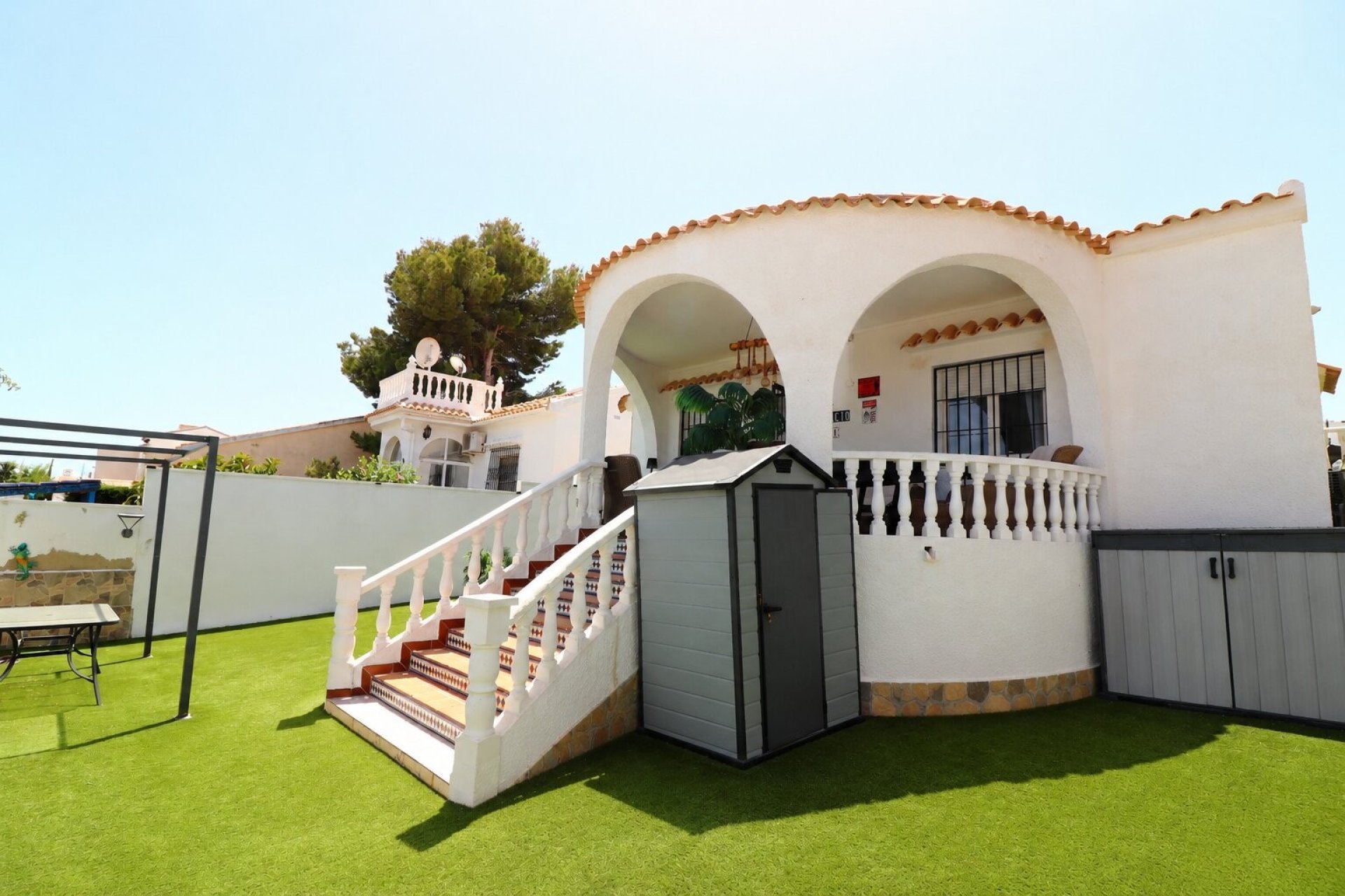 Resale - Villa - Orihuela Costa - Villamartín