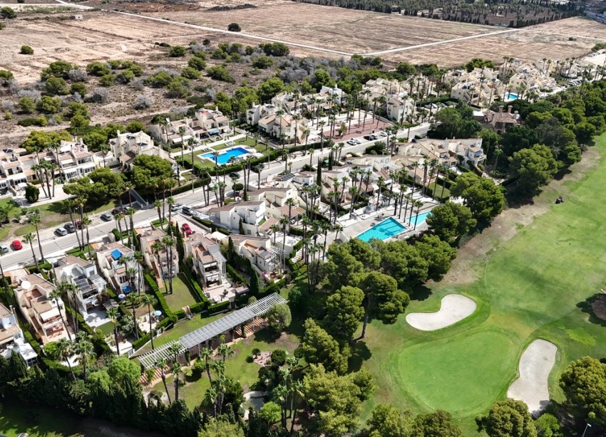 Resale - Villa - Orihuela Costa - Villamartín