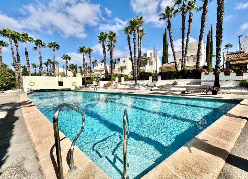 Resale - Villa - Orihuela Costa - Villamartín