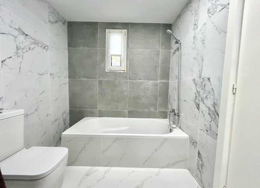 Resale - Villa - Orihuela Costa - Villamartín