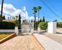 Resale - Villa - Orihuela Costa - Villamartín