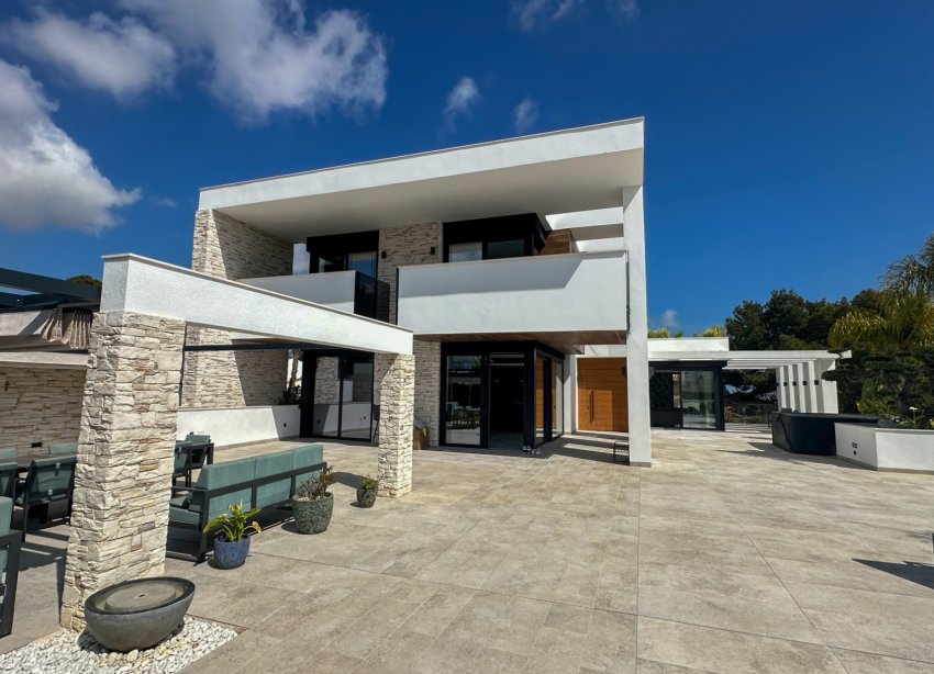 Resale - Villa - Orihuela Costa - Villamartín