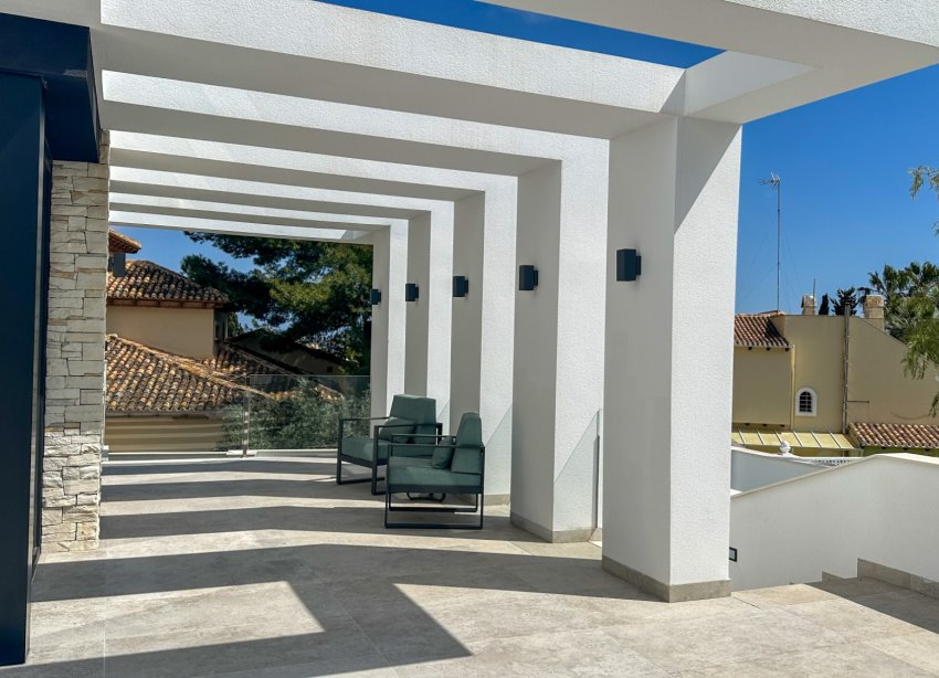 Resale - Villa - Orihuela Costa - Villamartín